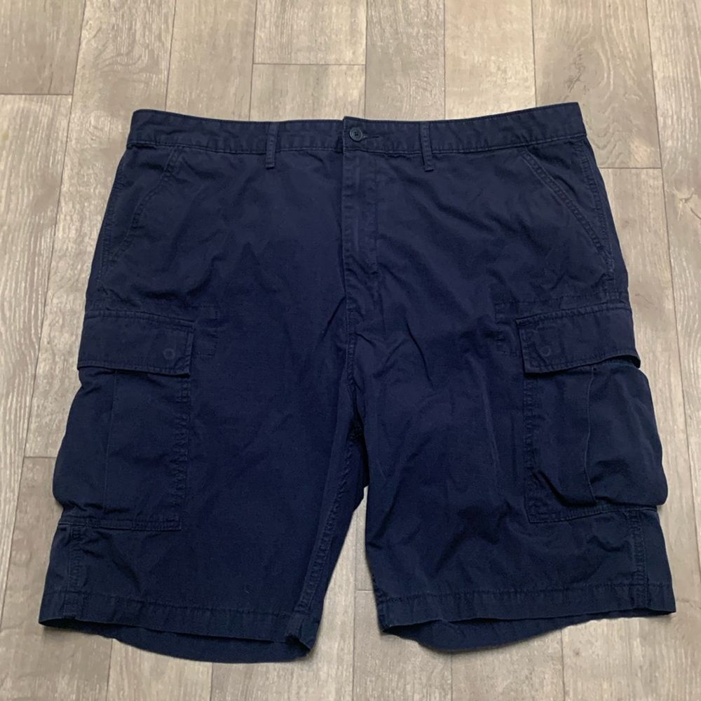Mens Levi’s Cargo Navy Blue Shorts‎